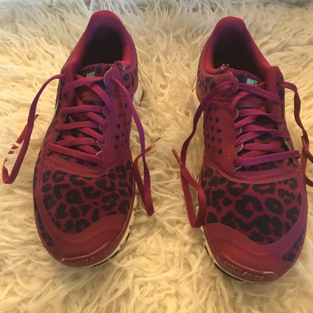 Pink purple Nikes size 8 women’s only worn a few
